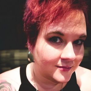 Meet your Posher, Stacy